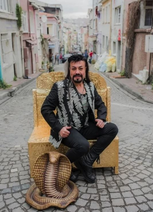 roman muzigin krali kobra murattan esine destansi methiye basimizin taci gonlumuzun ilaci 11 2bVv2AcB