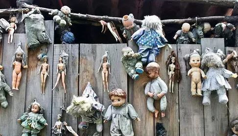 ruhlari saklayan adanin olumcul sirri bebeklerin sessiz nobeti 10 wvVX1UAC