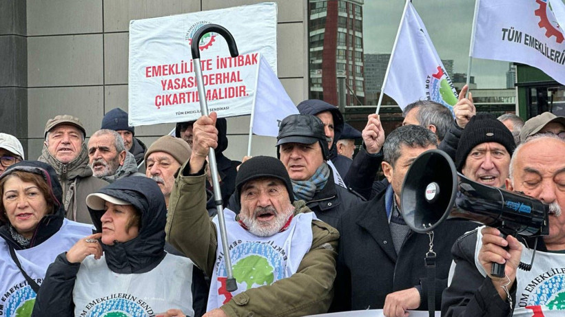 sgk uzmani ozgur erdursun teyit ettirin diyerek uyardi emeklilik hayalleriniz yikilabilir 0 sUK2cL1t