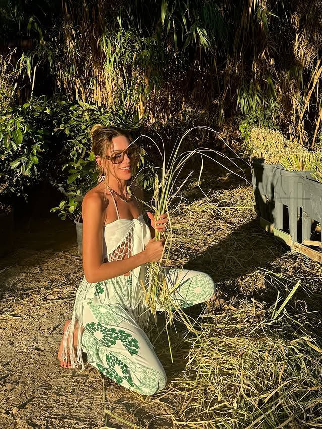 sinem kobalin gizli yetenegi ortaya cikti kafkas dansiyla azerbaycanda hayran birakti 0 sb18XYOt