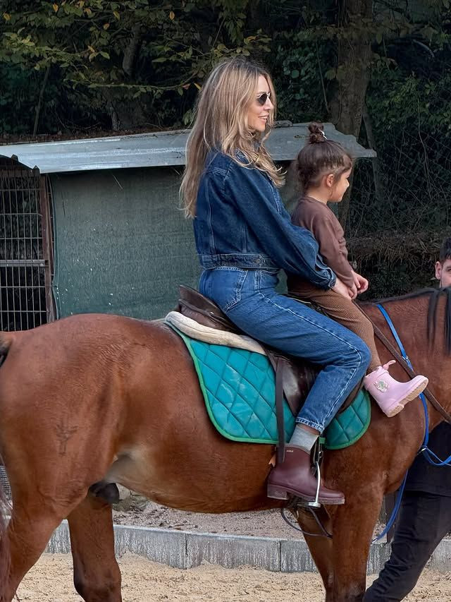 sinem kobalin gizli yetenegi ortaya cikti kafkas dansiyla azerbaycanda hayran birakti 4 nrm3d7n6