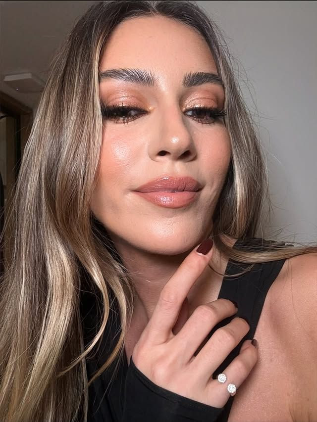 sinem kobalin gizli yetenegi ortaya cikti kafkas dansiyla azerbaycanda hayran birakti 7 GEjVzYNG