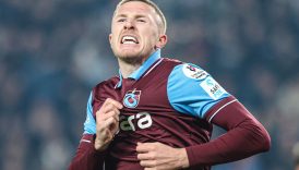 trabzonsporun hull citye kiraladigi lundstram ingilterede kafa yedi L2QwvsXB