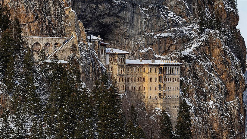 trabzonun asili cenneti sumela manastiri 2025te yarim milyonu asti vadideki gizli tapinak 3 82lKVdJm