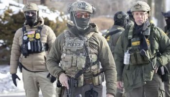 trump ice polislerinin oldurdugu kisilerden demokratlari sorumlu tuttu wKu9p7Lr