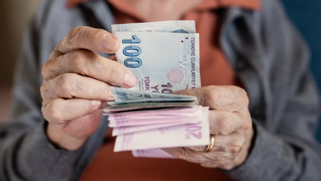 tum emekli maaslari yukselebilir sgk uzmani ozgur erdursun formulu verdi SSLKufhe