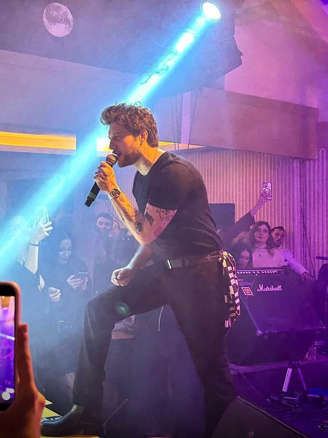 ufuk beydemirden dikkat ceken hamle yeni bir ask mi doguyor 6 CnDQ75ei