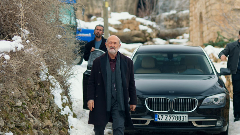 uzak sehirde yeni savas basliyor konakta nefesler tutuldu cihan resti cekti 10