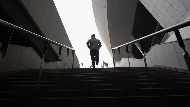 uzmanlar uyariyor bir kat merdiven sonrasi soluksuz kaliyorsaniz dikkat 9 Bas8WWhO