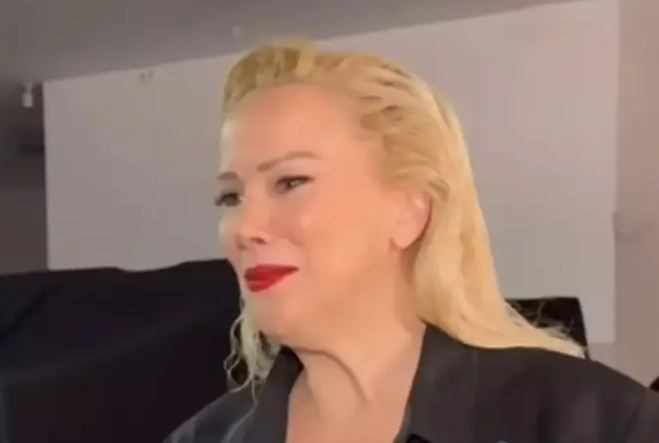 yarim elmanin yoncasi 18 yillik sessizligini bozdu beni oynatmaya paralari yetmez 8 jbkMlqrC