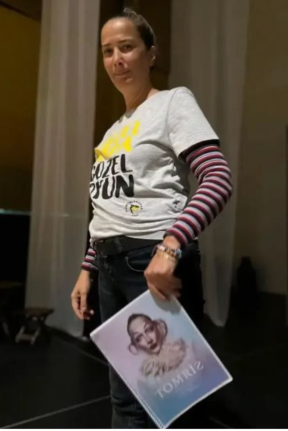 yarim elmanin yoncasi 18 yillik sessizligini bozdu beni oynatmaya paralari yetmez 9 45QWMRKL