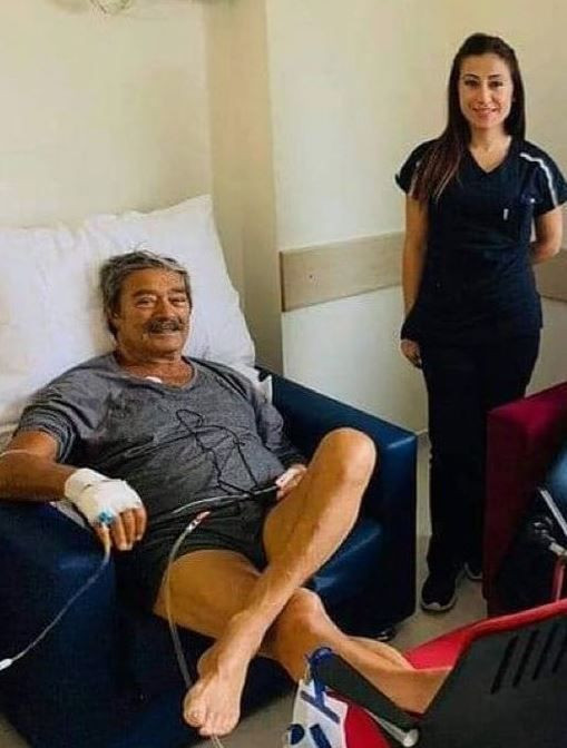 yesilcam efsanesi kadir inanir ayaga kalkti sevindirici fotograf 8 EjX1AV6B