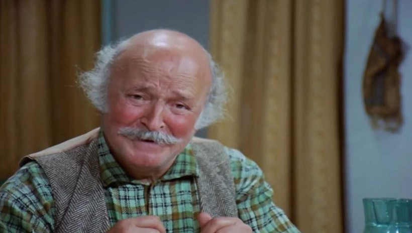 yesilcamin tatli yuzlu tonton dedesi nubar terziyan kotu adam rolunu neden hic kabul etmedi HJzRfbLL