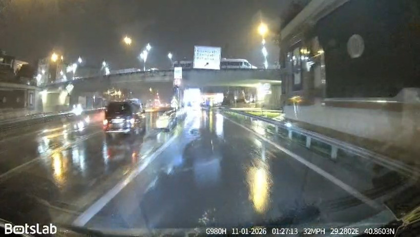 yol vermedi diye cildirdi pendik d 100de korku dolu anlar 1 iqF3glis