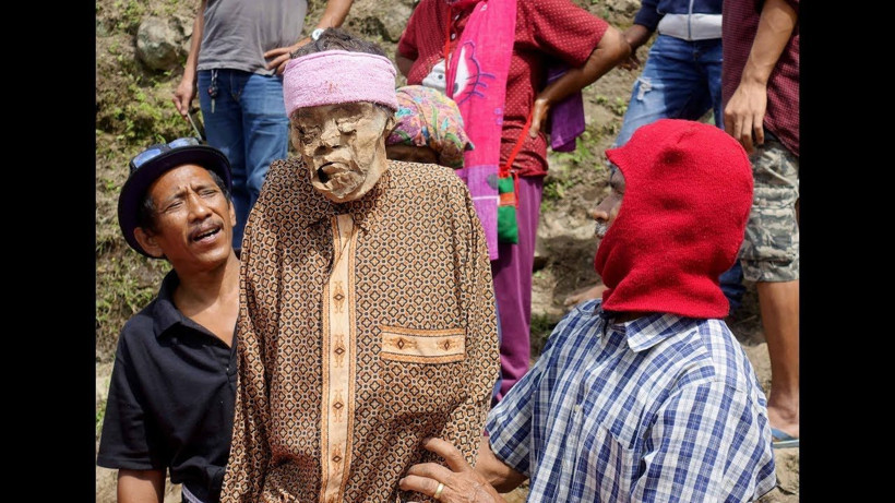 yuruyen oluler koyu urkutuyor 12 ap7gIiXi