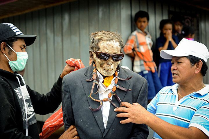 yuruyen oluler koyu urkutuyor 4 bk7LyuNC