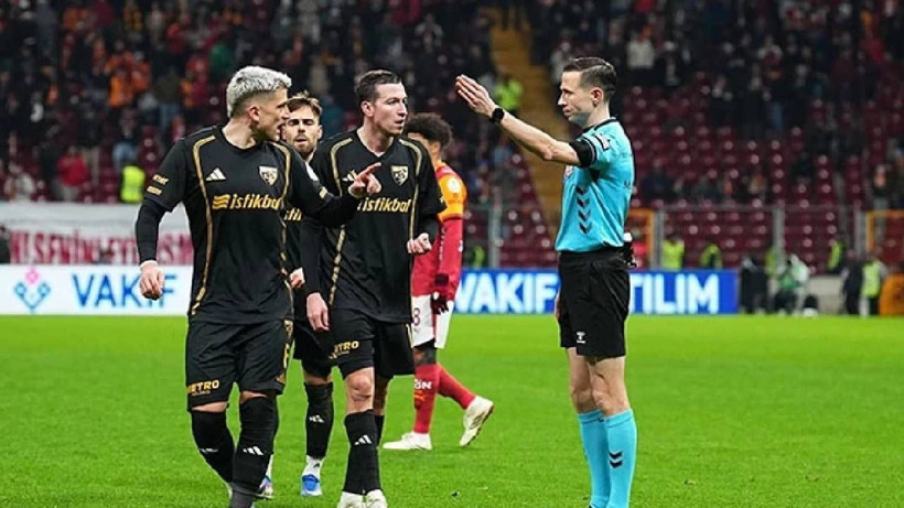 ahmet cakardan galatasaray galibiyeti sonrasi carpici yorum boyle hakem seyretmedim 0 WRYPH9i1