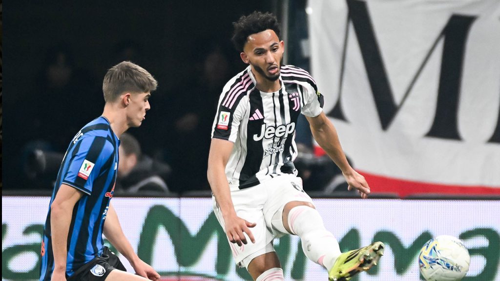 atalanta juventusu eledi kenan yildiz maci kenardan izledi LEWtyf6c