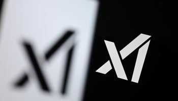 elon musk imzati atti spacex yapay zeka sirketi xaiyi bunyesine katti dT7TXaxz