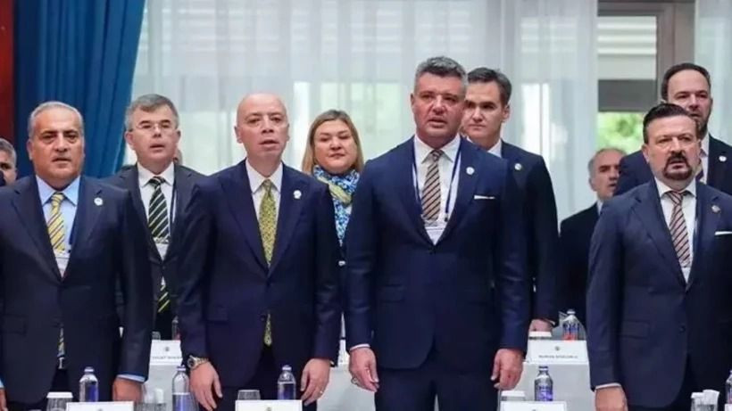 eski fenerbahce baskani ali koc toplantiyi terk etmek zorunda kaldi 0 47HVy1F9