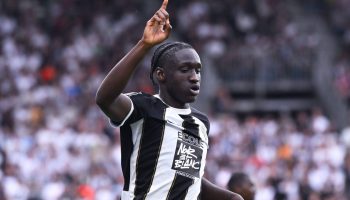 fenerbahcenin yeni transferi sidiki cherif istanbula geldi BPTc3XPF