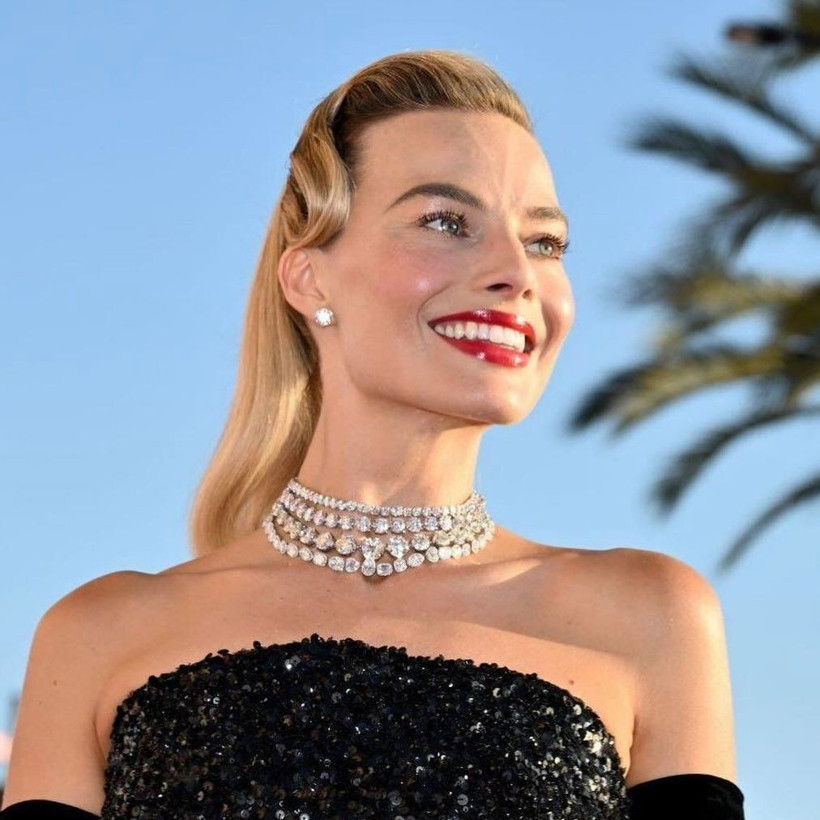 margot robbie pariste 100 karatlik elmas sovuyla goz kamastirdi 11 eMqQEJAv