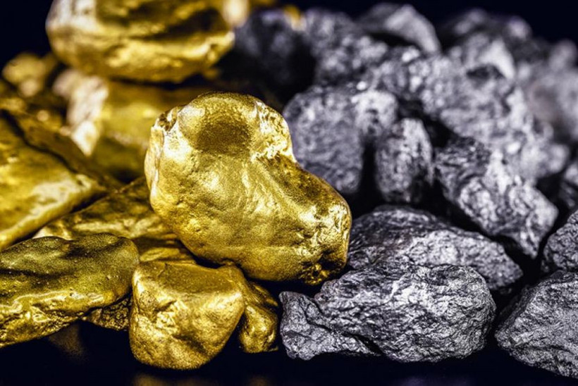 mert basarandan ezber bozan altin ve gumus uyarisi konut ve faizle ilgili onemli cikis