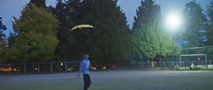 semsiye tutma devri bitiyor eller artik ozgur olacak 1 rpOWPWEV