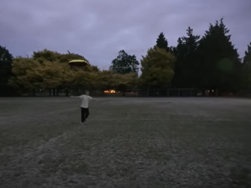 semsiye tutma devri bitiyor eller artik ozgur olacak 2 CqtuKh8l