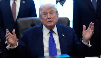 trump irana bombardiman ucaklarimizi gosterdik n1L7JQ6e